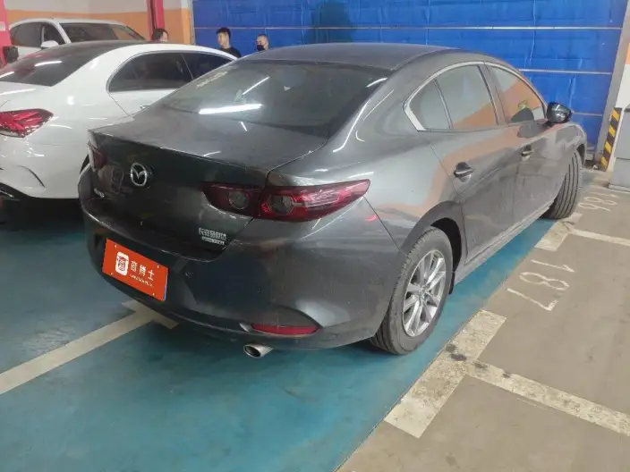 Mazda3 Axela 2021 Model 2.0L Automatic Zhi Engine Edition – фото 4