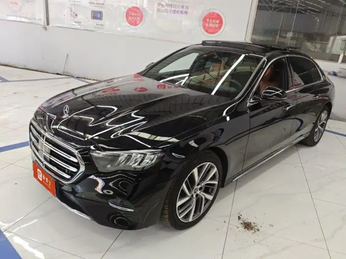 Mercedes-Benz E-Class 2024 Model E 300 L Fashion Model sedan – фото 1