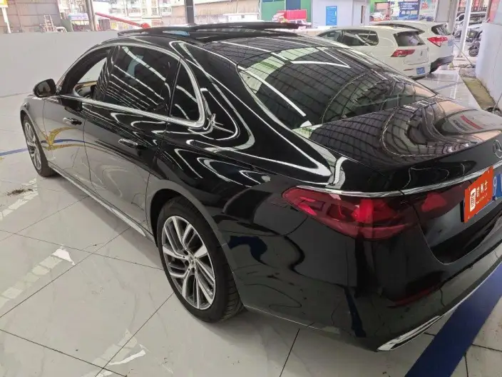 Mercedes-Benz E-Class 2024 Model E 300 L Fashion Model sedan – фото 3