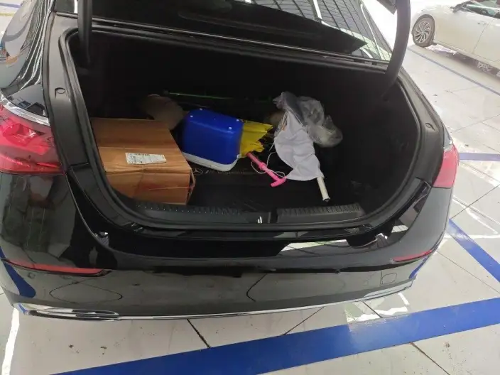 Mercedes-Benz E-Class 2024 Model E 300 L Fashion Model sedan – фото 9