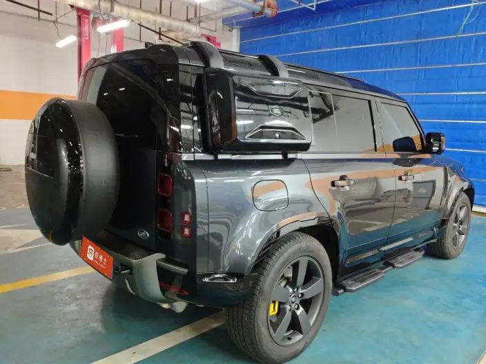 Land Rover Defender 2024 Model 110 3.0T P400 X-Dynamic HSE – фото 4