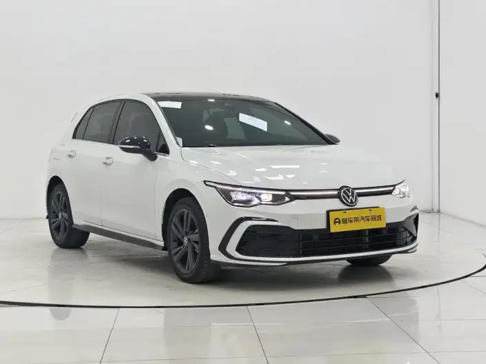 Volkswagen Golf 2021 Model 280TSI DSG R-Line – фото 3