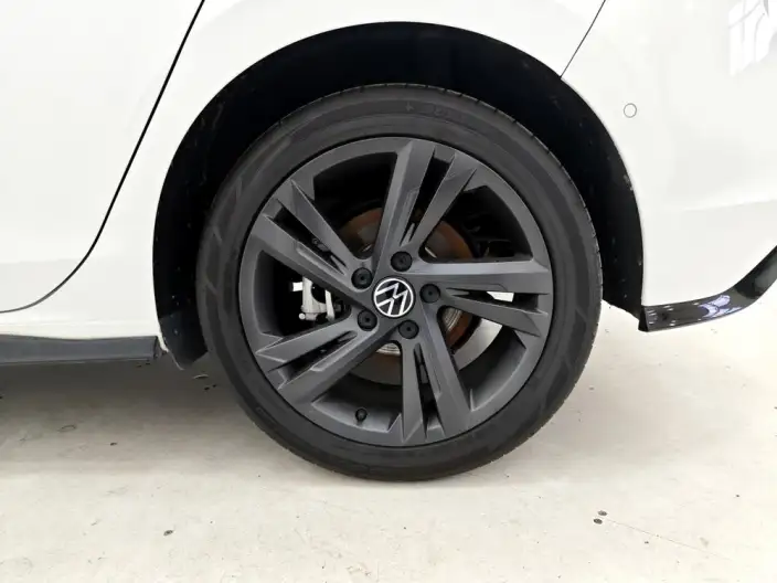 Volkswagen Golf 2021 Model 280TSI DSG R-Line – фото 9