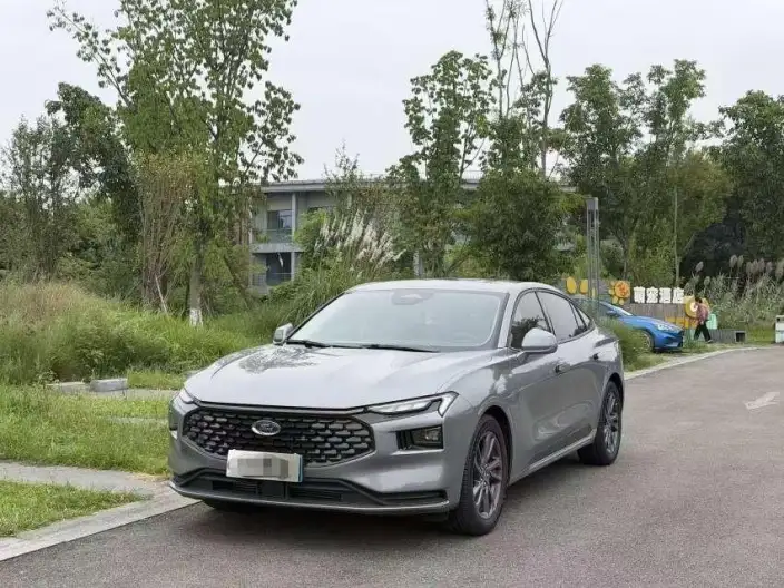 Ford Mondeo 2025 Model EcoBoost 245 Luxury Model – фото 10