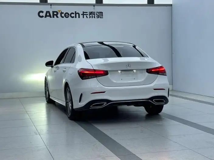 Mercedes-Benz A-class 2022 Model Facelift A 180 L Sports sedan – фото 3
