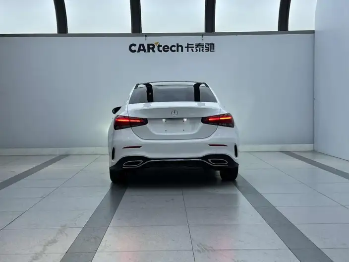 Mercedes-Benz A-class 2022 Model Facelift A 180 L Sports sedan – фото 4