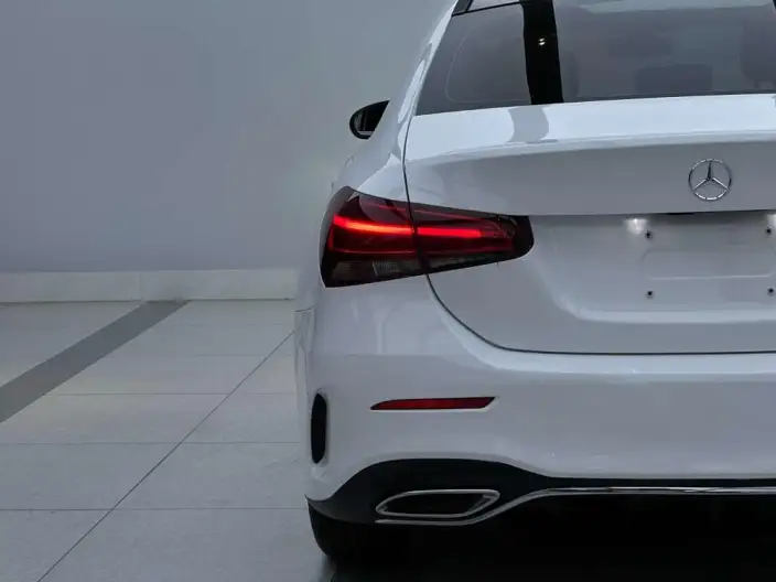 Mercedes-Benz A-class 2022 Model Facelift A 180 L Sports sedan – фото 6