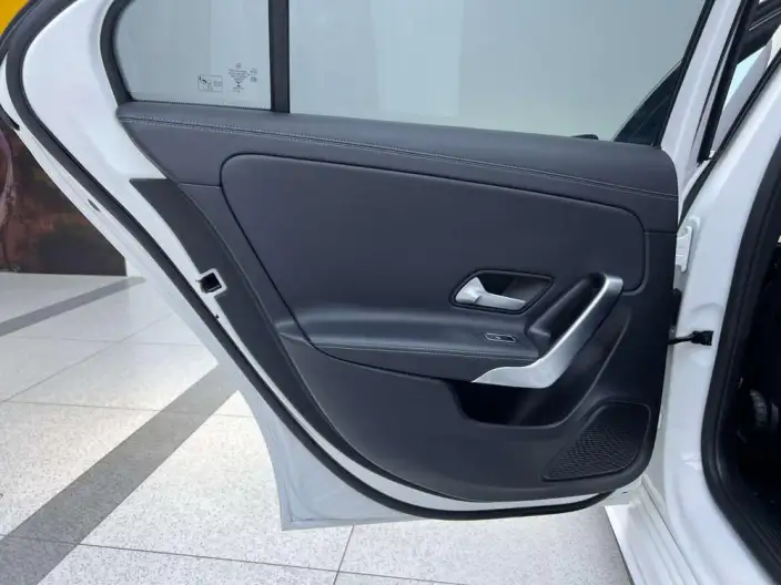Mercedes-Benz A-class 2022 Model Facelift A 180 L Sports sedan – фото 7