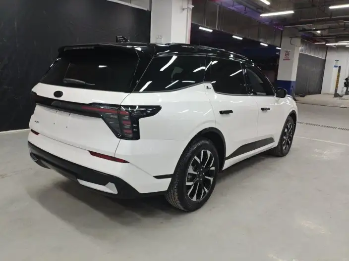Ford Edge 2025 Model Ford Edge L 2.0T EcoBoost 4WD VII seat Supreme Model – фото 4