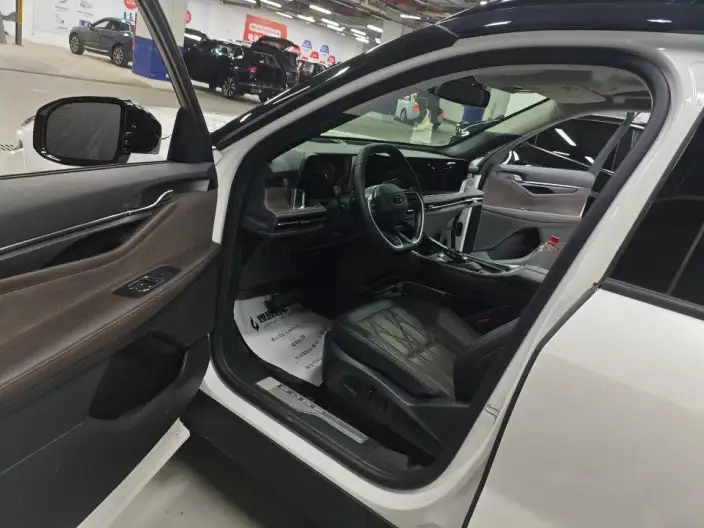 Ford Edge 2025 Model Ford Edge L 2.0T EcoBoost 4WD VII seat Supreme Model – фото 7