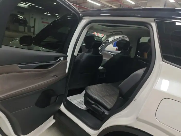 Ford Edge 2025 Model Ford Edge L 2.0T EcoBoost 4WD VII seat Supreme Model – фото 8