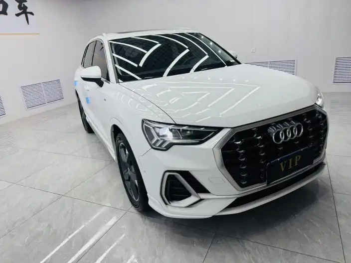 AUDI Q3 2022 Model 35 TFSI Fashion Dynamic Model – фото 3