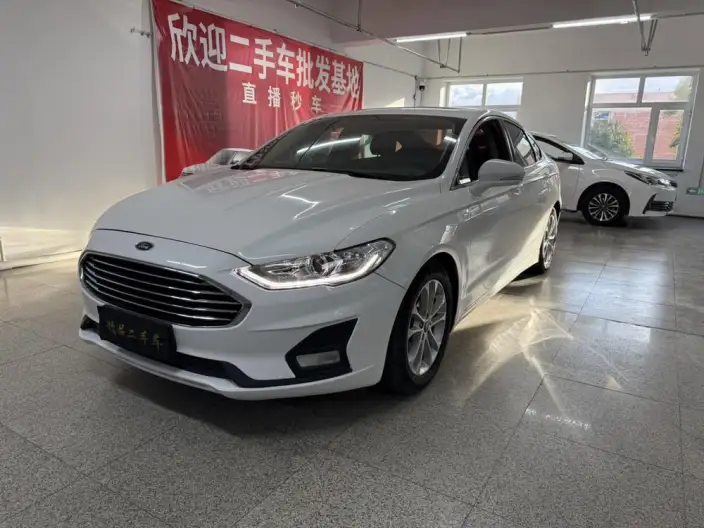 Ford Mondeo 2020 Model EcoBoost 180 Fashion Model – фото 1