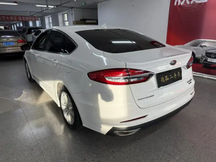 Ford Mondeo 2020 Model EcoBoost 180 Fashion Model – фото 4