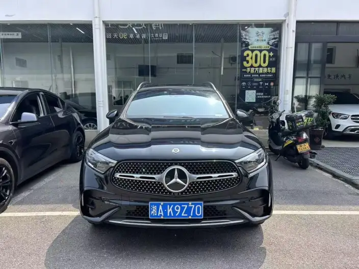 Mercedes-Benz GLC 2024 Model GLC 300 L 4MATIC Luxury Model 5 seat