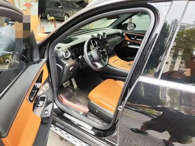 Mercedes-Benz GLC 2024 Model GLC 300 L 4MATIC Luxury Model 5 seat – фото 9