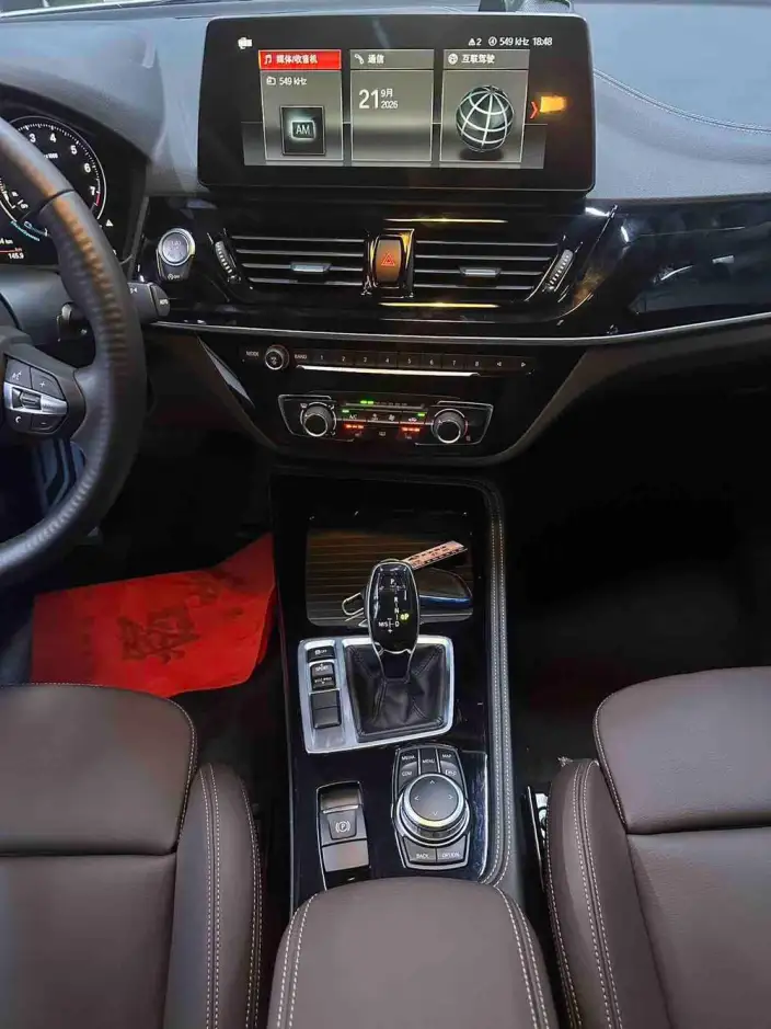 BMW 1 Series 2023 Model 120i M Sports Night Edition – фото 10