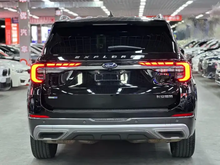 Ford Explorer 2023 Model EcoBoost 285 4WD Fashion plus Edition 7 seat – фото 6