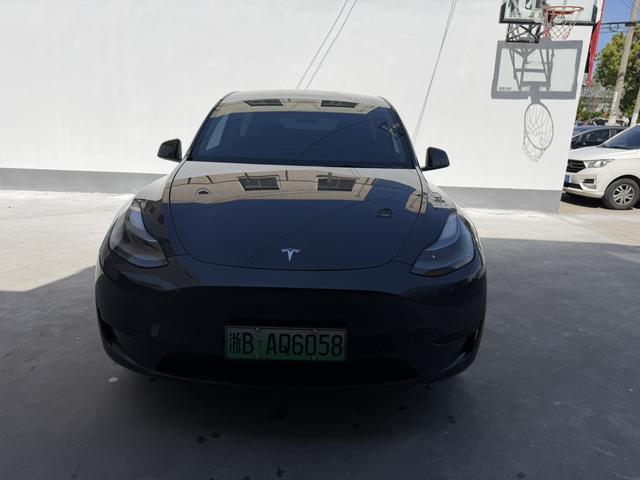 Tesla Model Y 2024 RWD – фото 2