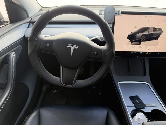Tesla Model Y 2024 RWD – фото 9