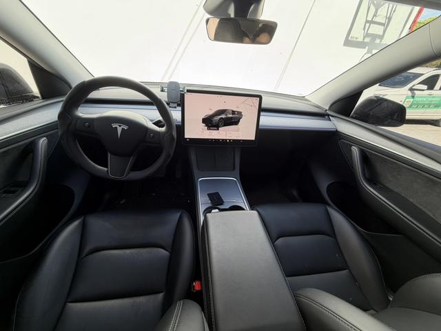 Tesla Model Y 2024 RWD – фото 10