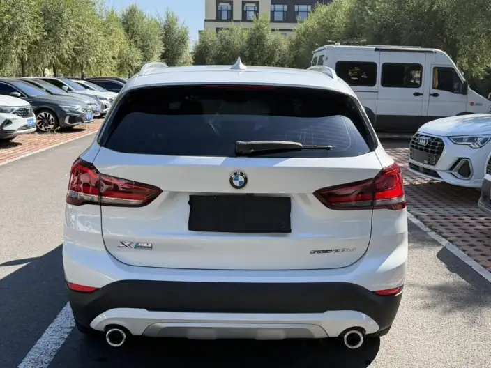 BMW X1 2022 Model sDrive20Li Fashion Model – фото 5