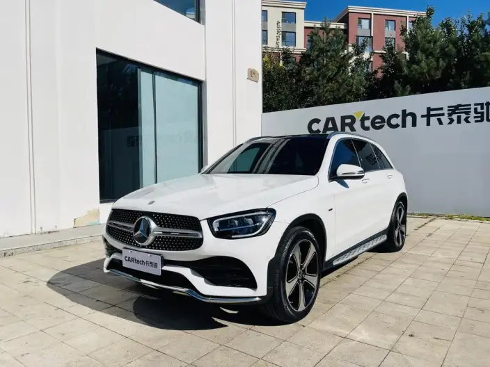 Mercedes-Benz GLC 2022 Model GLC 300 L 4MATIC Dynamic Model Collector Edition – фото 1