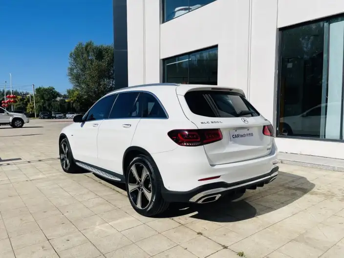 Mercedes-Benz GLC 2022 Model GLC 300 L 4MATIC Dynamic Model Collector Edition – фото 4