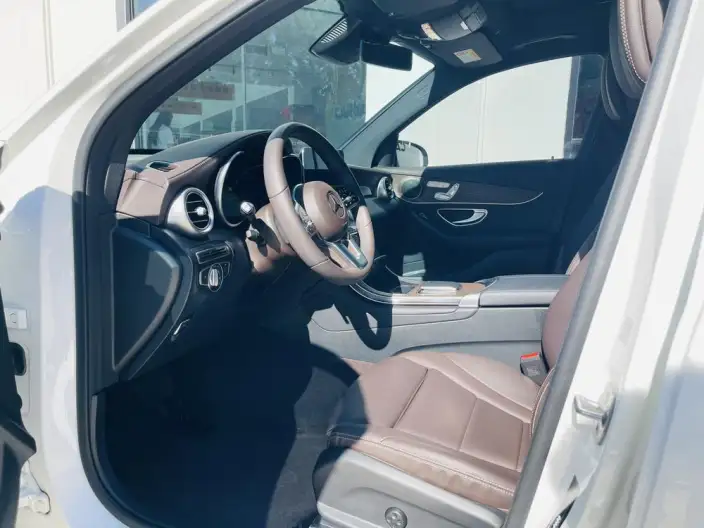 Mercedes-Benz GLC 2022 Model GLC 300 L 4MATIC Dynamic Model Collector Edition – фото 8