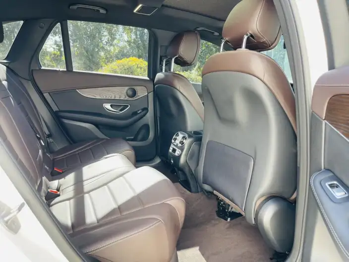 Mercedes-Benz GLC 2022 Model GLC 300 L 4MATIC Dynamic Model Collector Edition – фото 9
