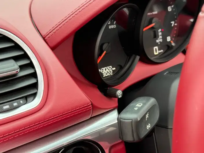 Porsche 718 2020 Model Boxster 2.0T – фото 9