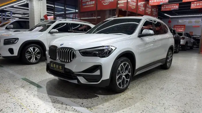 BMW X1 2022 Model sDrive20Li Fashion Model – фото 1