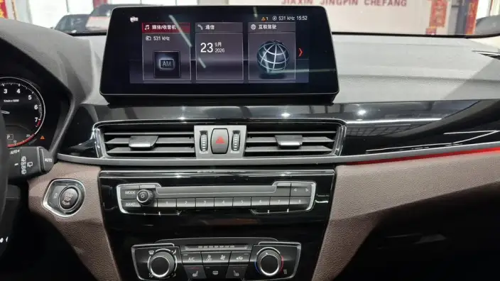 BMW X1 2022 Model sDrive20Li Fashion Model – фото 10