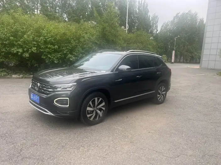 Volkswagen Tayron 2022 Model 330TSI 2WD Luxury Zhilian Edition Plus – фото 1
