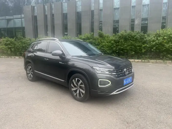 Volkswagen Tayron 2022 Model 330TSI 2WD Luxury Zhilian Edition Plus – фото 3