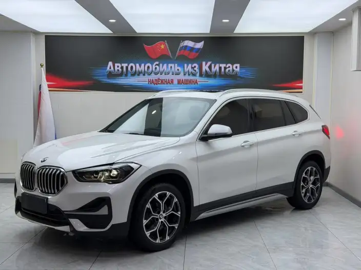 BMW X1 2022 Model sDrive20Li Fashion Model – фото 1