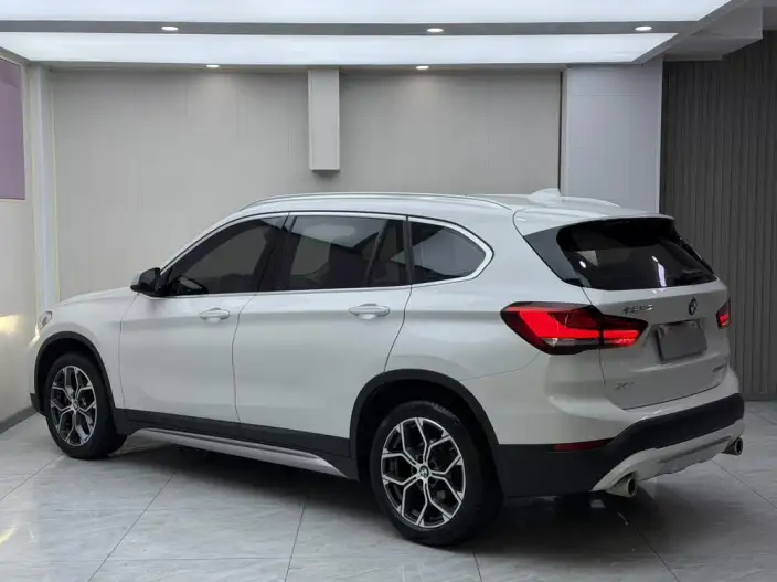 BMW X1 2022 Model sDrive20Li Fashion Model – фото 4