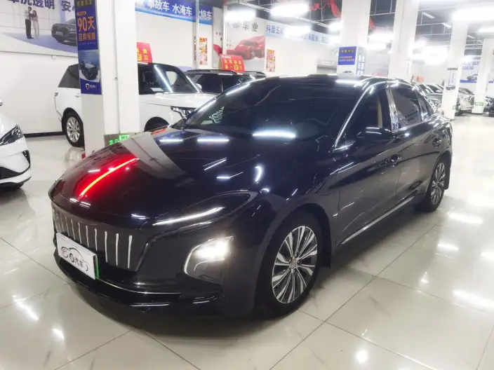 Hongqi E-QM5 2023 Model 620KM PLUS Edition – фото 1