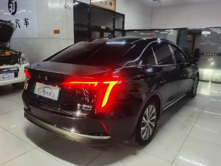 Hongqi E-QM5 2023 Model 620KM PLUS Edition – фото 5