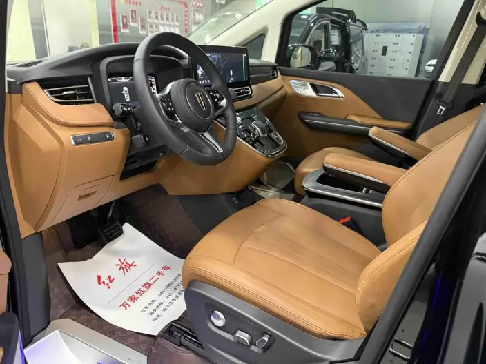 HONGQI HQ9 PHEV 2024 Model 4WD Business Edition – фото 9