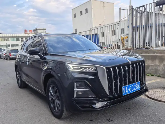 Hongqi HS5 2023 Model 2.0T Flag Xiang Pro Edition – фото 3