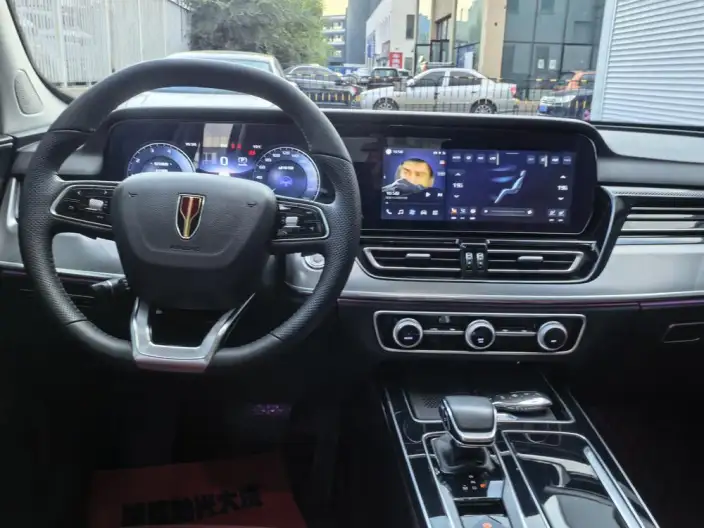 Hongqi HS5 2023 Model 2.0T Flag Xiang Pro Edition – фото 9