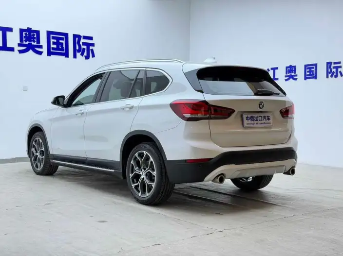 BMW X1 2022 Model sDrive20Li Fashion Model – фото 4