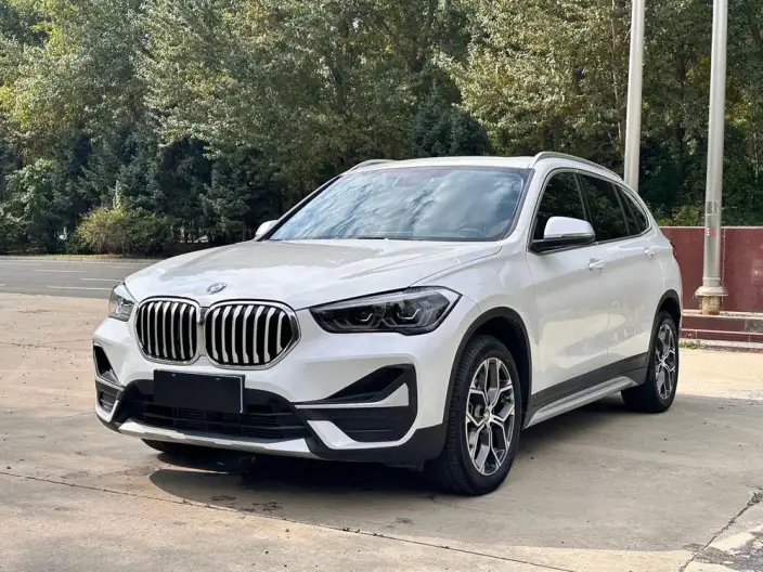 BMW X1 2022 Model sDrive20Li Fashion Model – фото 1