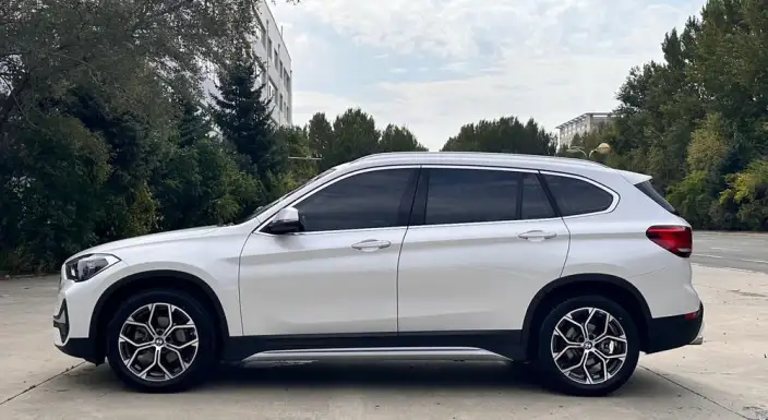 BMW X1 2022 Model sDrive20Li Fashion Model – фото 4
