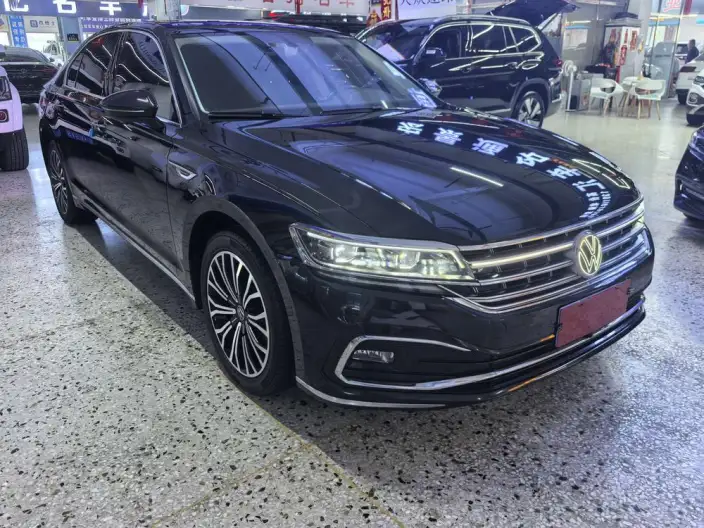 Volkswagen Phaeton 2021 Model 380TSI Deluxe Edition – фото 3