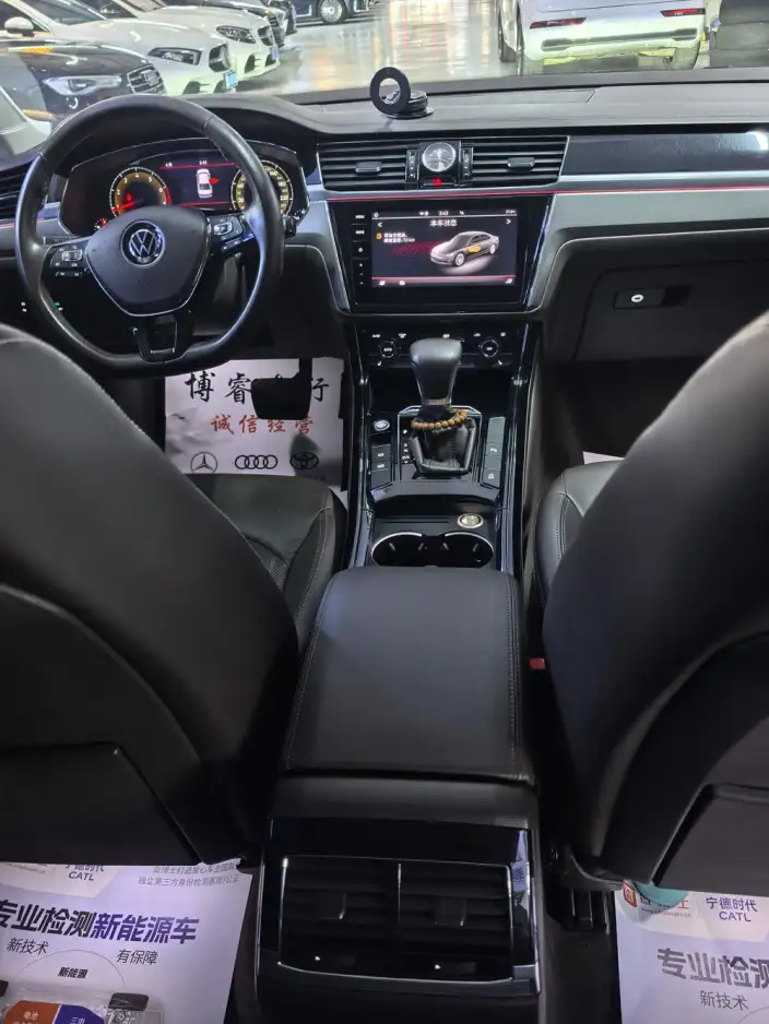 Volkswagen Phaeton 2021 Model 380TSI Deluxe Edition – фото 9