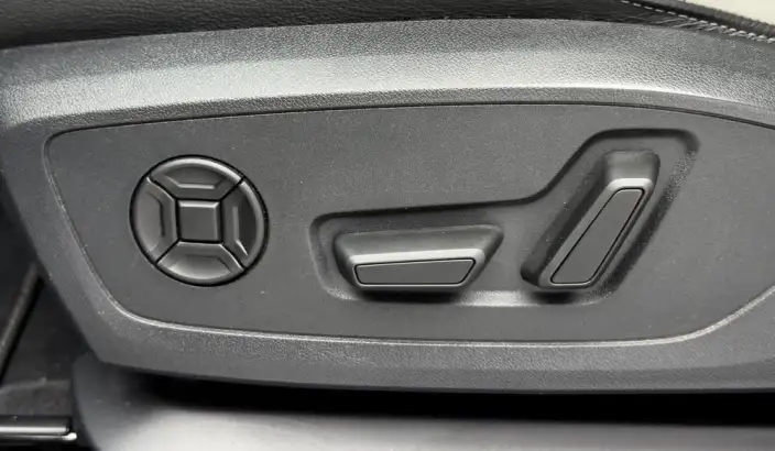 AUDI Q3 2022 Model 35 TFSI Fashion Dynamic Model – фото 9