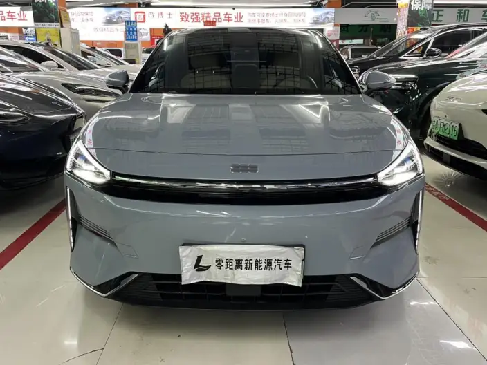 Geely Galaxy L6 2023 Model 1.5T DHT 60km PLUS – фото 2