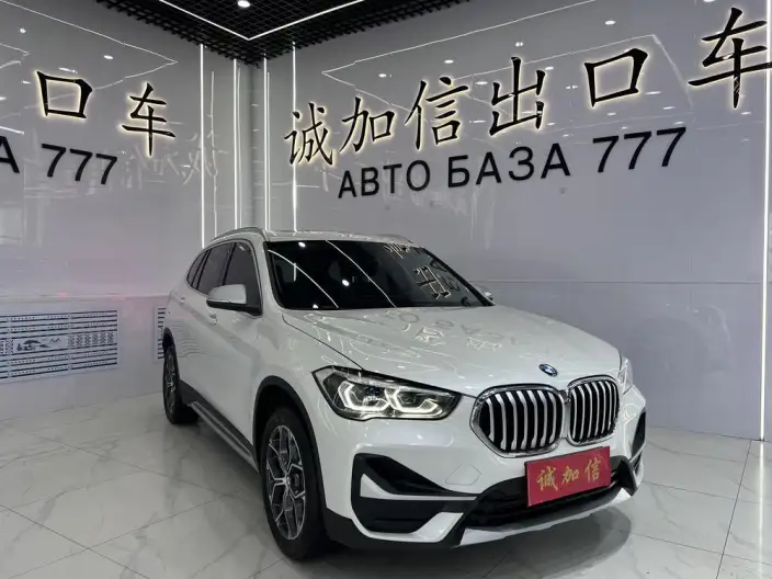 BMW X1 2022 Model sDrive20Li Fashion Model – фото 3